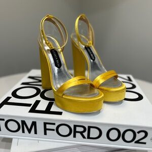 Jessica Rich Love Platform Sandal – Yellow – Size 39